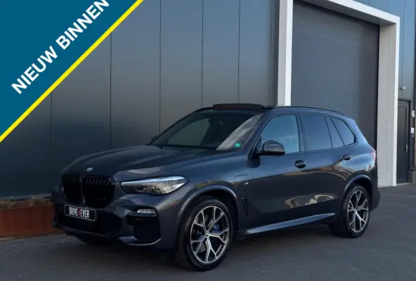 xDrive45e M PACK PANO NAVI CAMERA LED LEDER SPORTVELGEN