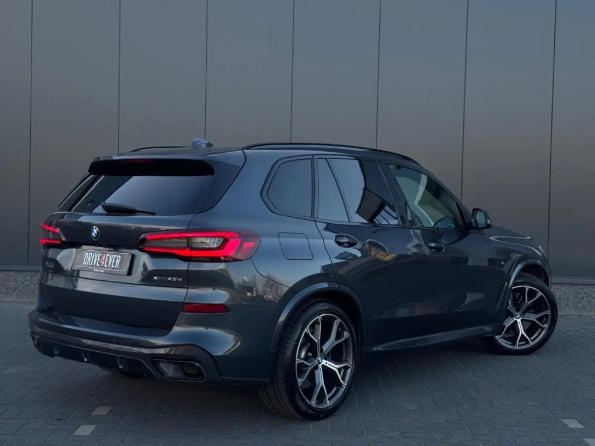 xDrive45e M PACK PANO NAVI CAMERA LED LEDER SPORTVELGEN
