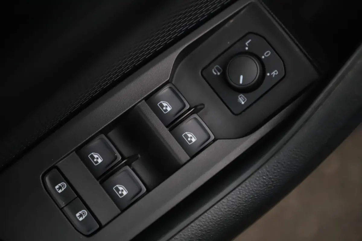 1.0 e-TSI Ambition Automaat Virtual Cockpit Navigatie Carplay Android LMV LED Clima Cruise Lane Assist