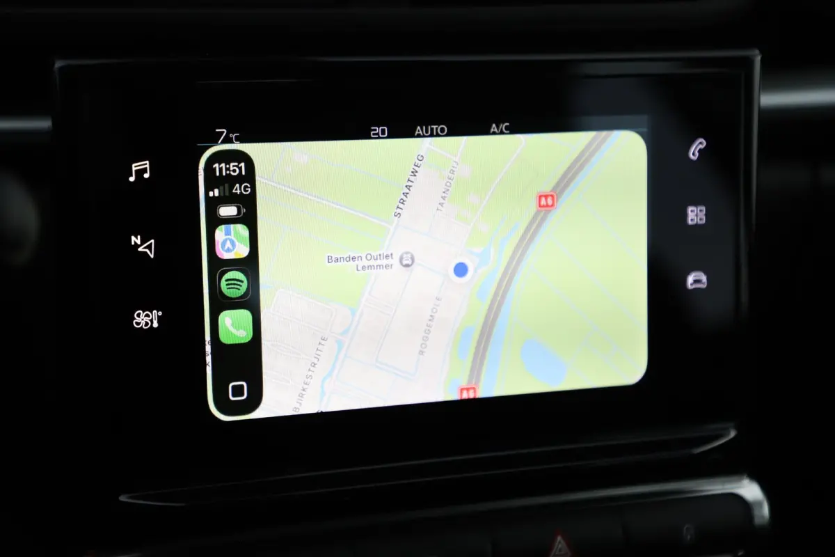 1.2 PureTech Feel Navigatie Carplay Android Climate Cruise Control Rijstrooksensor Parkeersensor All-season banden!