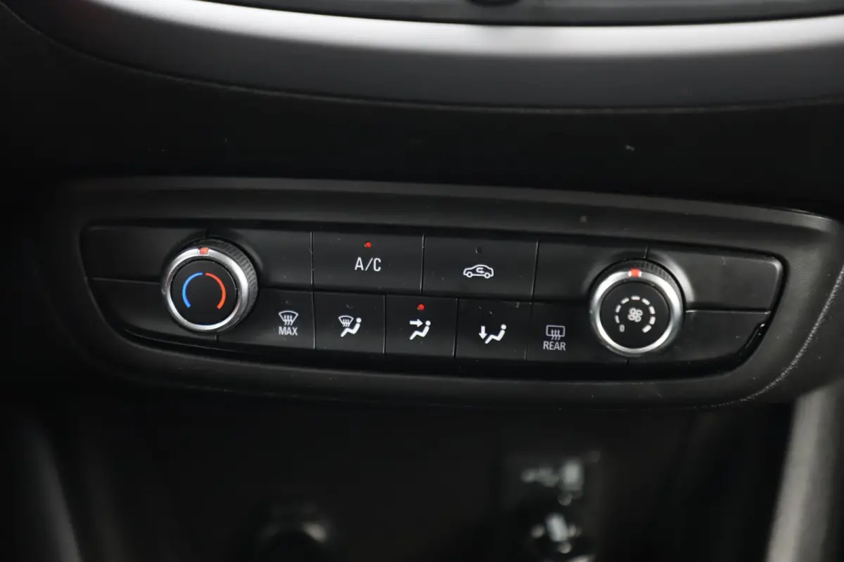 1.2 Turbo Edition | NIEUW MODEL | Navigatie Achteruitrijcamera Airco Cruise Control Carplay Android LED