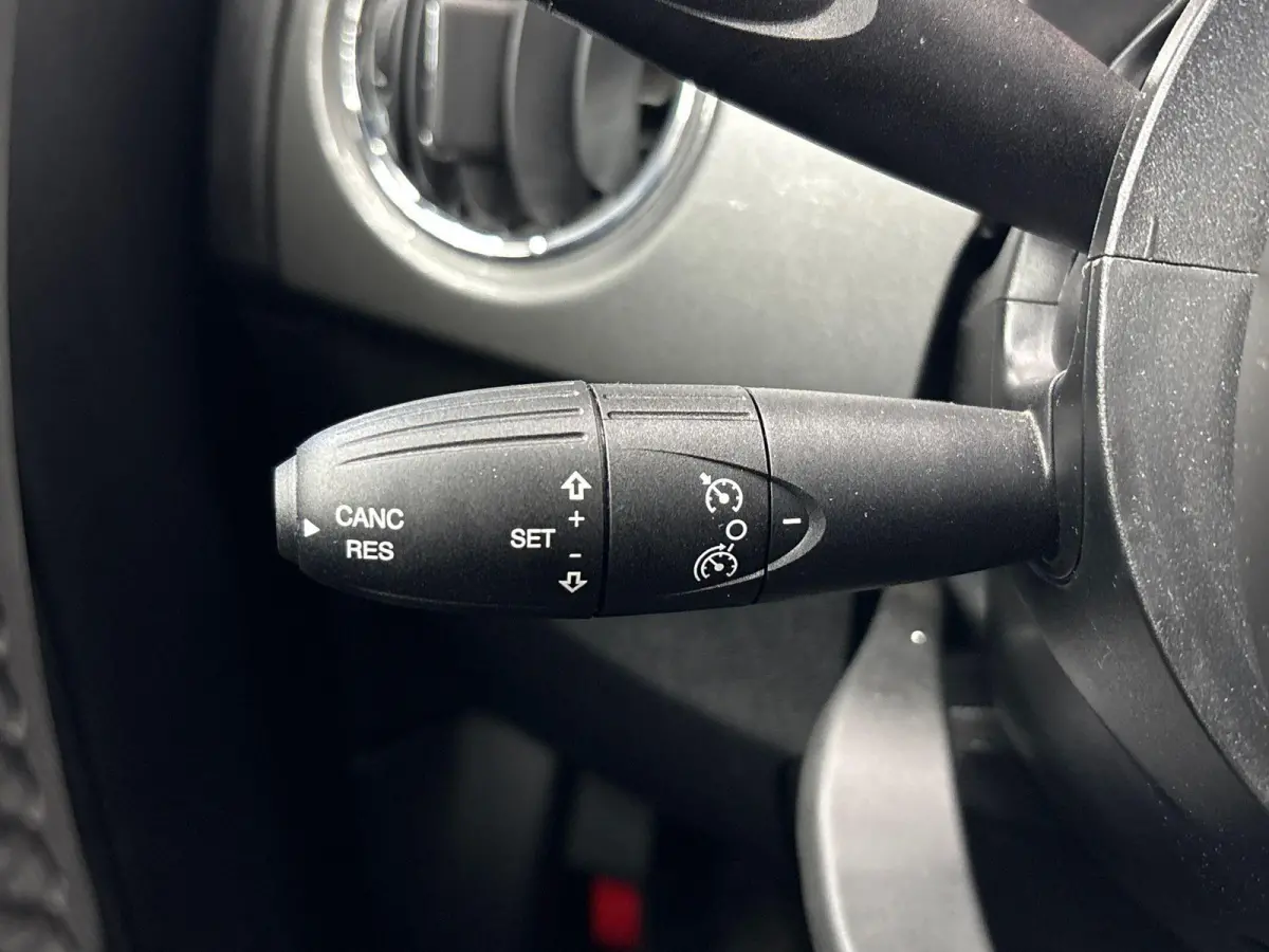 1.0 Hybrid | Apple carplay /Android Auto | Parkeersensoren | Cuise Control | Bluetooth | Airco |