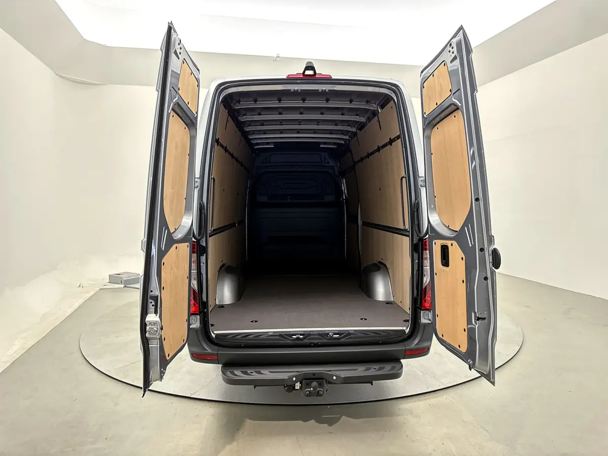 317 CDI L3 Pro Navigatie Distronic Betimmering Trekhaak Led