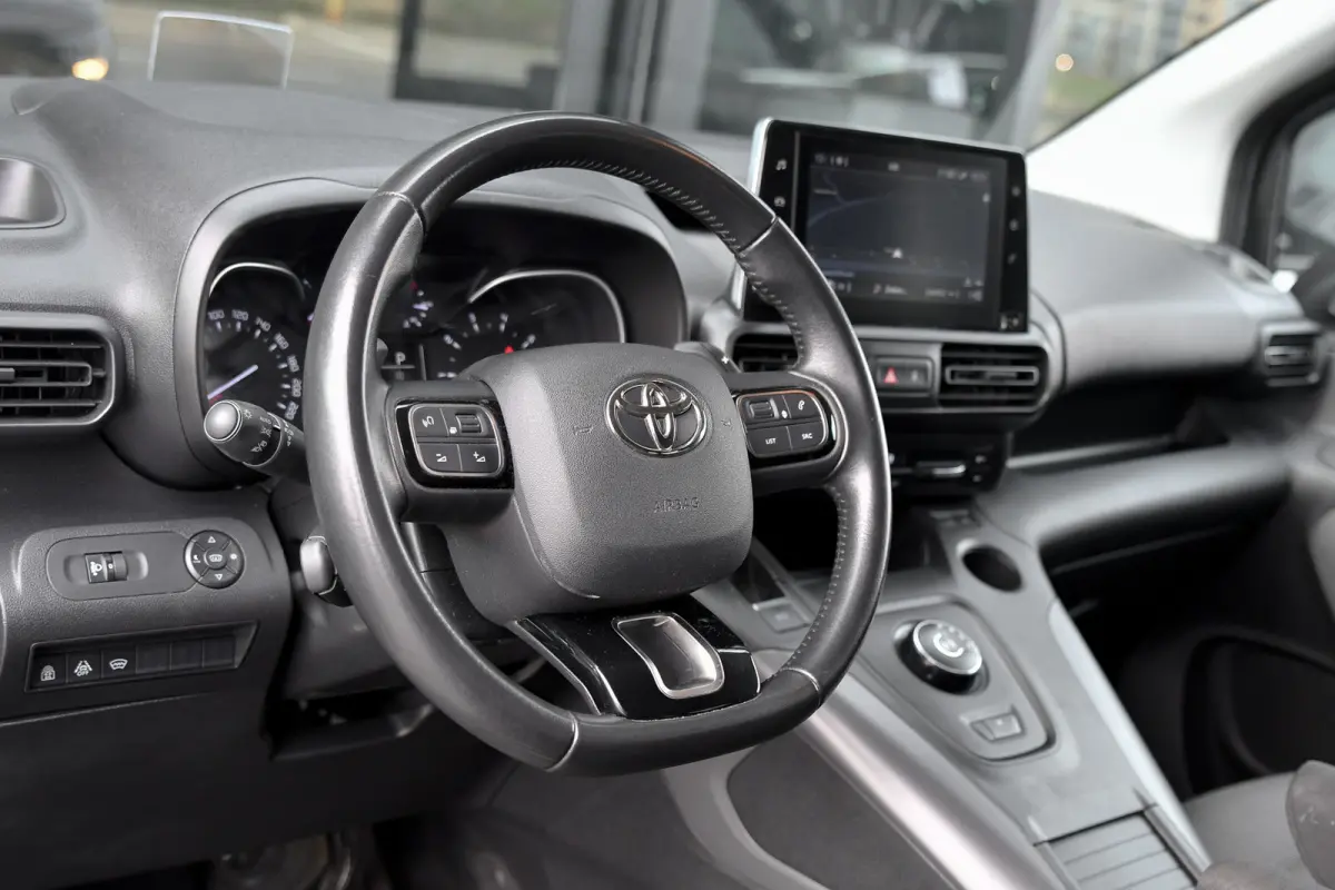 1.2 Turbo Professional 7p. HUD, ACC, Camera, CarPlay, Keyless, Dodeh.!