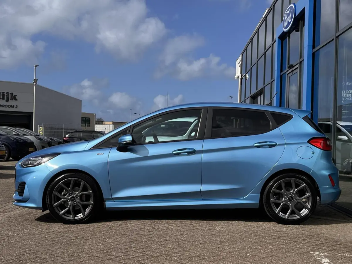 1.0 EcoBoost Hybrid ST-Line 125PK Cruise Carplay-Navi Climate Parkeersensoren Achter 17'' Velgen Privacy Glass *Sportief*
