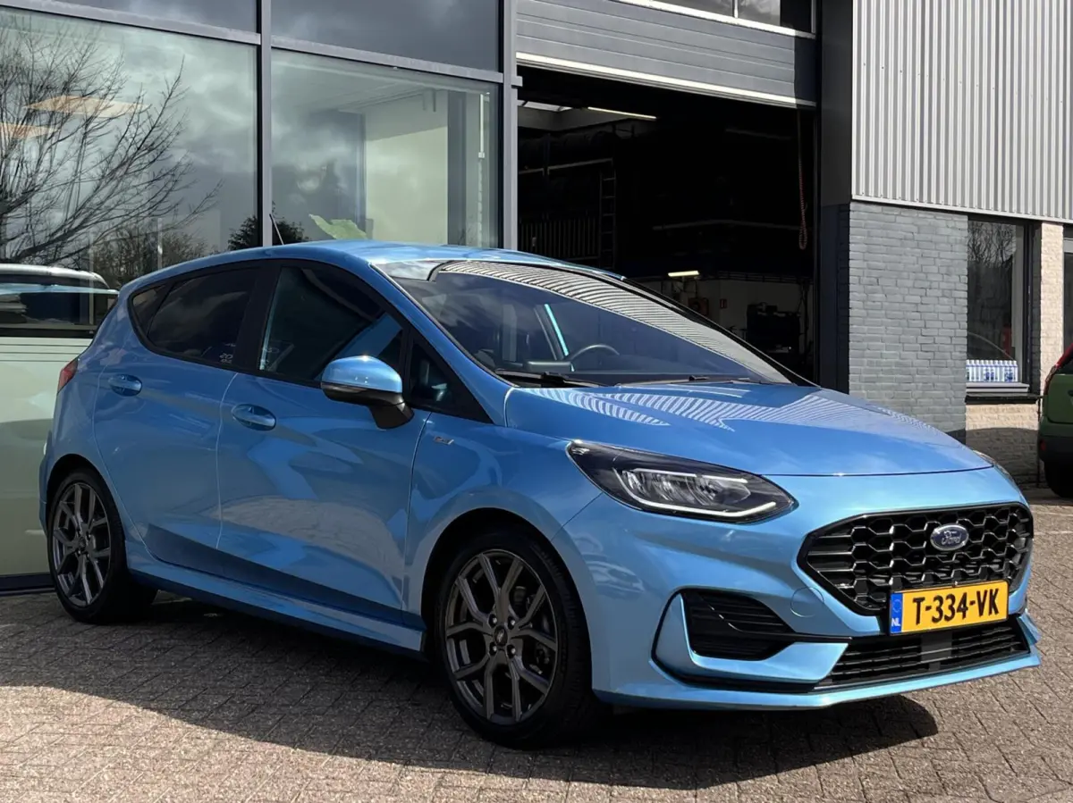 1.0 EcoBoost Hybrid ST-Line 125PK Cruise Carplay-Navi Climate Parkeersensoren Achter 17'' Velgen Privacy Glass *Sportief*