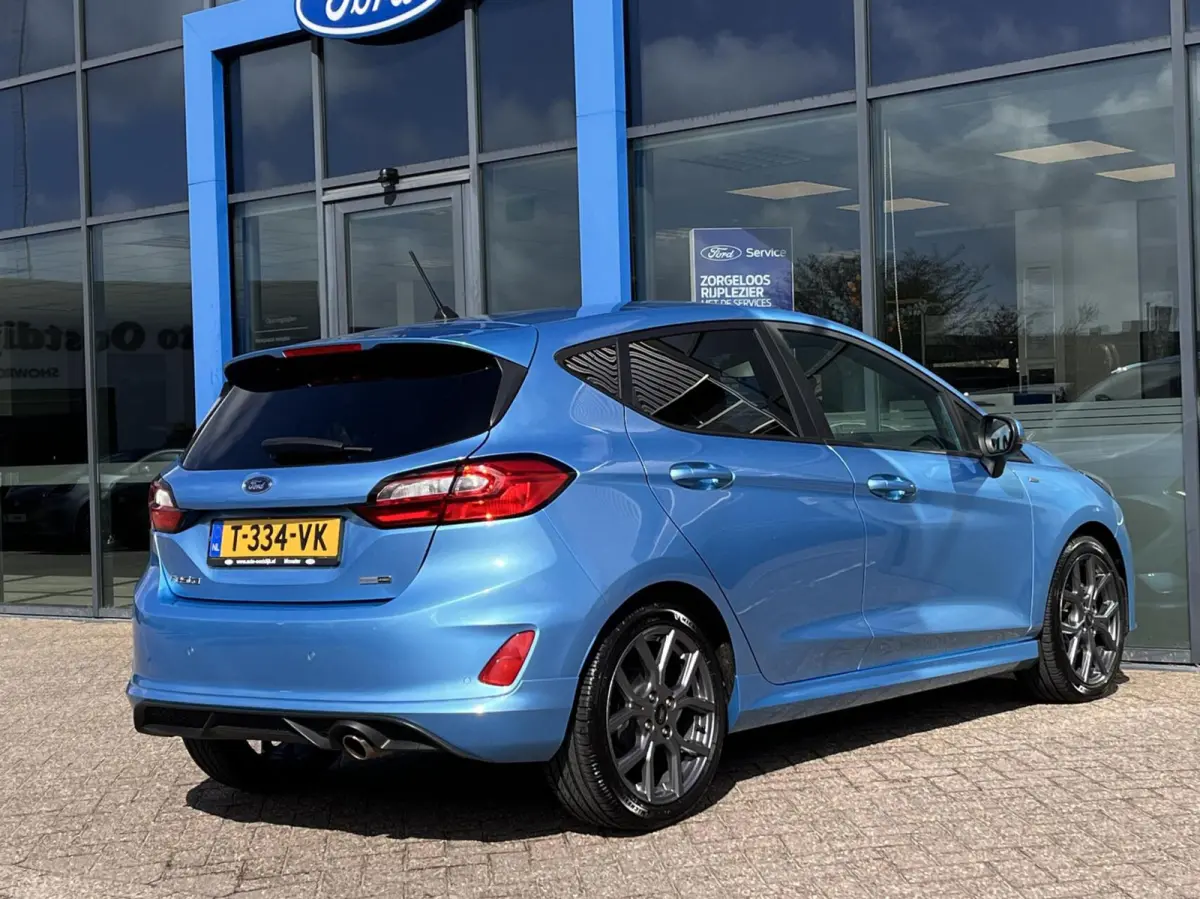 1.0 EcoBoost Hybrid ST-Line 125PK Cruise Carplay-Navi Climate Parkeersensoren Achter 17'' Velgen Privacy Glass *Sportief*