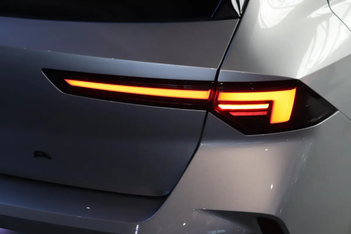 58 kWh Ultimate / Pano / Suede / Voorraad