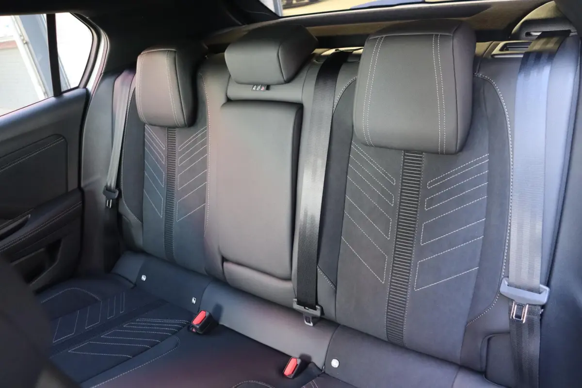 58 kWh Ultimate / Pano / Suede / Voorraad