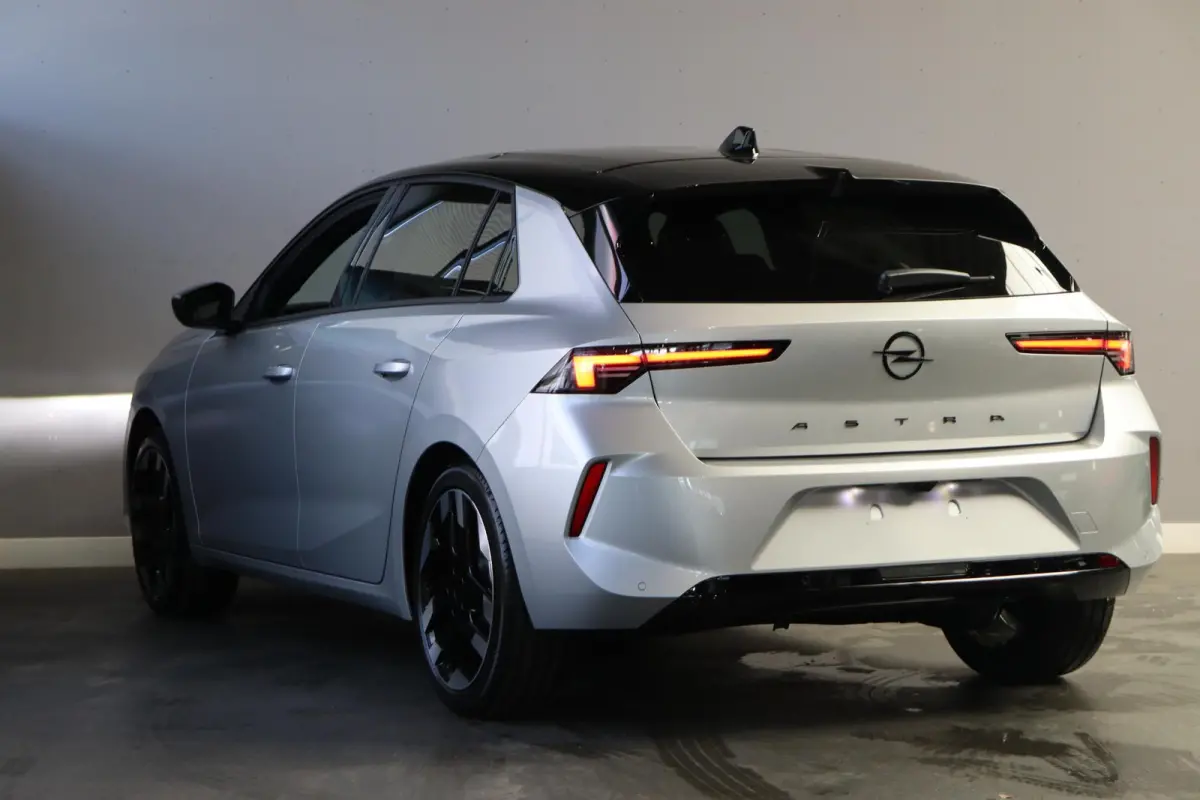 58 kWh Ultimate / Pano / Suede / Voorraad