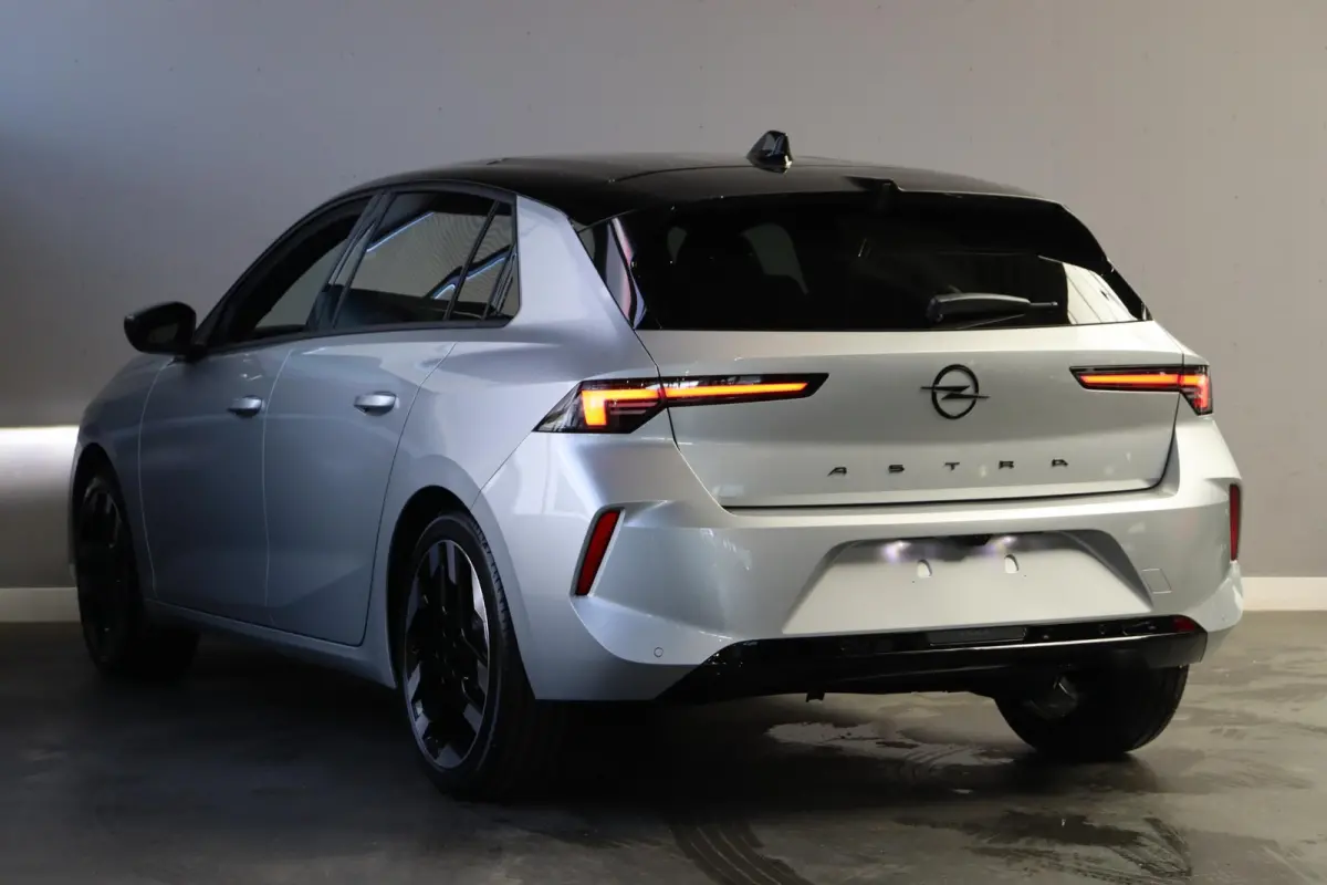 58 kWh Ultimate / Pano / Suede / Voorraad