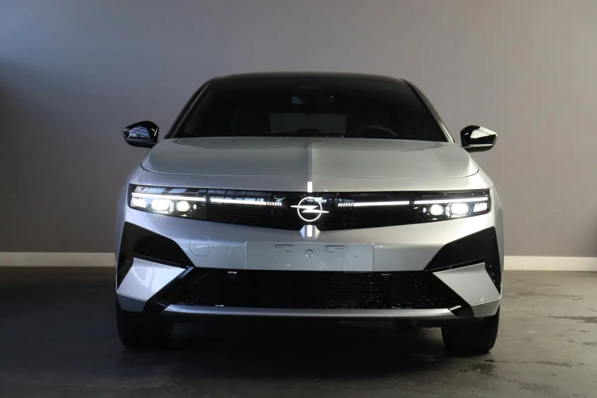58 kWh Ultimate / Pano / Suede / Voorraad