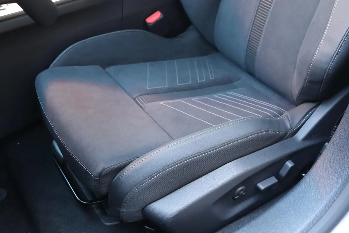 58 kWh Ultimate / Pano / Suede / Voorraad