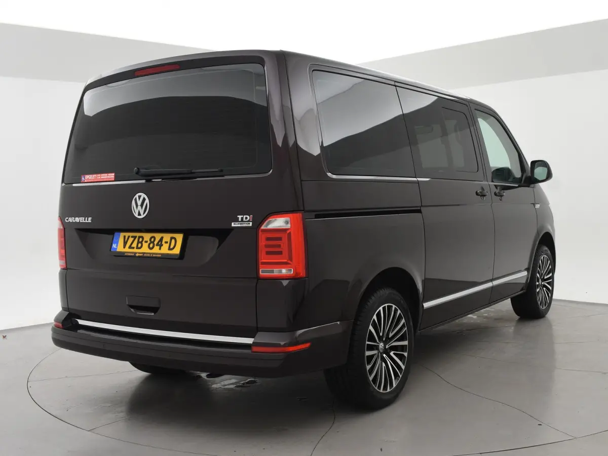 CARAVELLE 2.0 TDI DSG ROLSTOEL LIFT EURO 6 + STANDKACHEL | 18 INCH | CAMERA | CARPLAY | LED | STOELVERW.