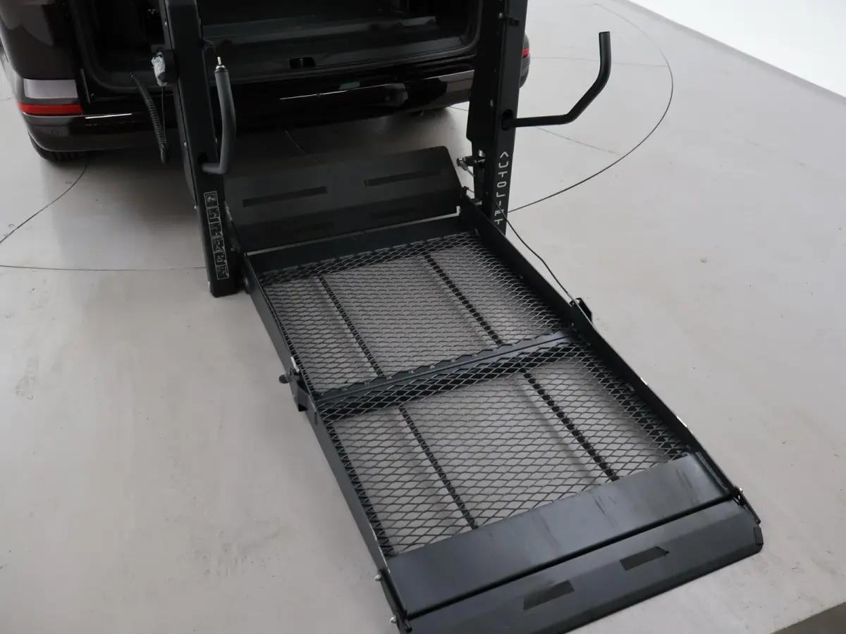 CARAVELLE 2.0 TDI DSG ROLSTOEL LIFT EURO 6 + STANDKACHEL | 18 INCH | CAMERA | CARPLAY | LED | STOELVERW.