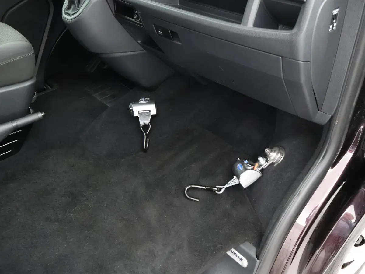 CARAVELLE 2.0 TDI DSG ROLSTOEL LIFT EURO 6 + STANDKACHEL | 18 INCH | CAMERA | CARPLAY | LED | STOELVERW.