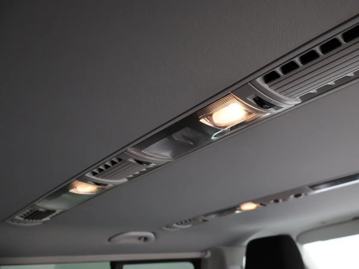 CARAVELLE 2.0 TDI DSG ROLSTOEL LIFT EURO 6 + STANDKACHEL | 18 INCH | CAMERA | CARPLAY | LED | STOELVERW.