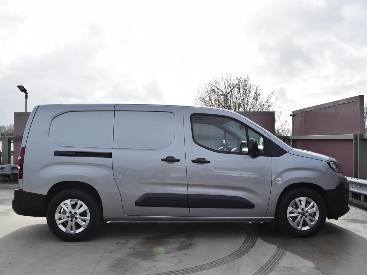 136 L2 50 kWh | HOUTEN BETIMMERING |  2X SCHUIFDEUR | 16" LMV | PACK WINTER | NAVI | CAMERA | CRUISE CONTROL