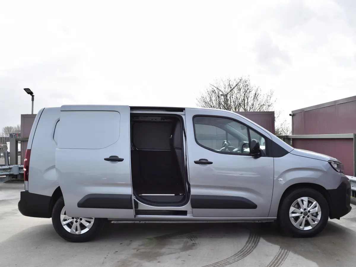 136 L2 50 kWh | HOUTEN BETIMMERING |  2X SCHUIFDEUR | 16" LMV | PACK WINTER | NAVI | CAMERA | CRUISE CONTROL