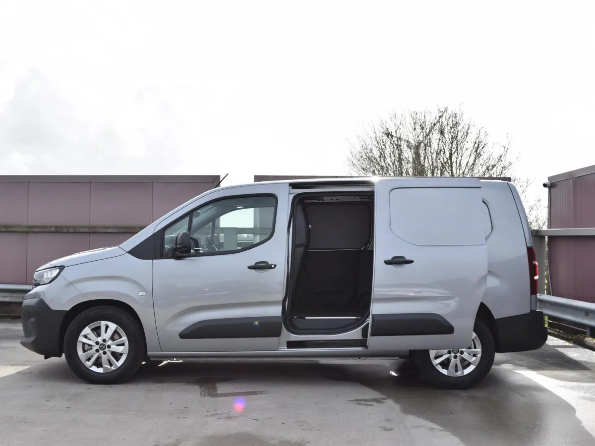 136 L2 50 kWh | HOUTEN BETIMMERING |  2X SCHUIFDEUR | 16" LMV | PACK WINTER | NAVI | CAMERA | CRUISE CONTROL