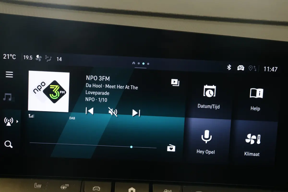 Astra Electric Ultimate | Achteruitrijcamera | Apple Carplay/Android Auto|telefoonintegratie premium | Audio installatie