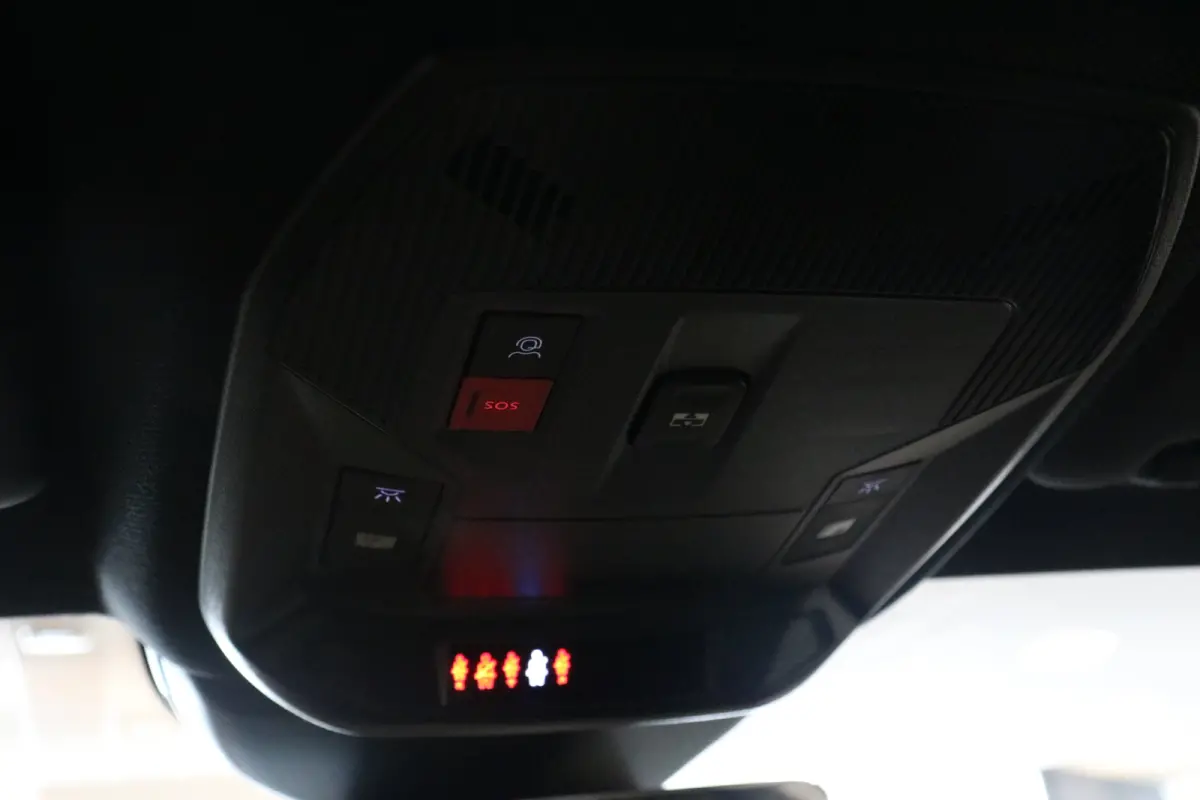 Astra Electric Ultimate | Achteruitrijcamera | Apple Carplay/Android Auto|telefoonintegratie premium | Audio installatie