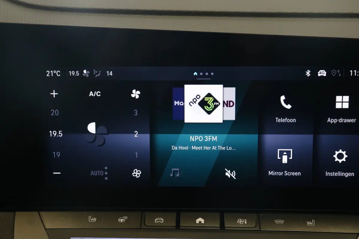Astra Electric Ultimate | Achteruitrijcamera | Apple Carplay/Android Auto|telefoonintegratie premium | Audio installatie