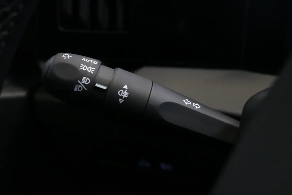 Astra Electric Ultimate | Achteruitrijcamera | Apple Carplay/Android Auto|telefoonintegratie premium | Audio installatie