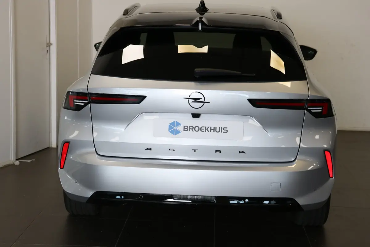 Astra Electric Ultimate | Achteruitrijcamera | Apple Carplay/Android Auto|telefoonintegratie premium | Audio installatie