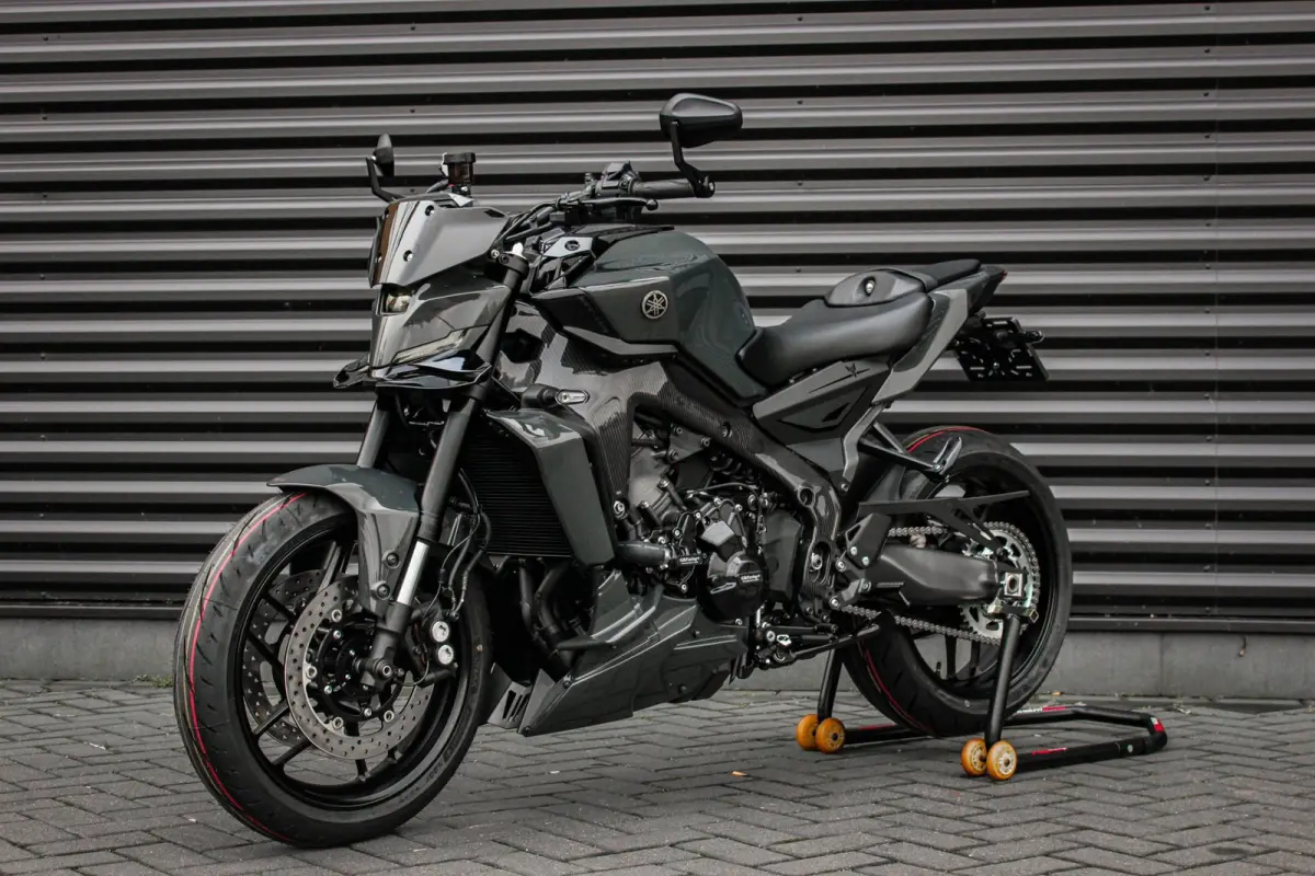 Tour 119PK 2025 NEW CUSTOM PAINT / COMPLETE DOCUMENTATIE / CUSTOM SC EXHAUST / QUICK SHIFT / DIRECT RIJDEN/ FULL