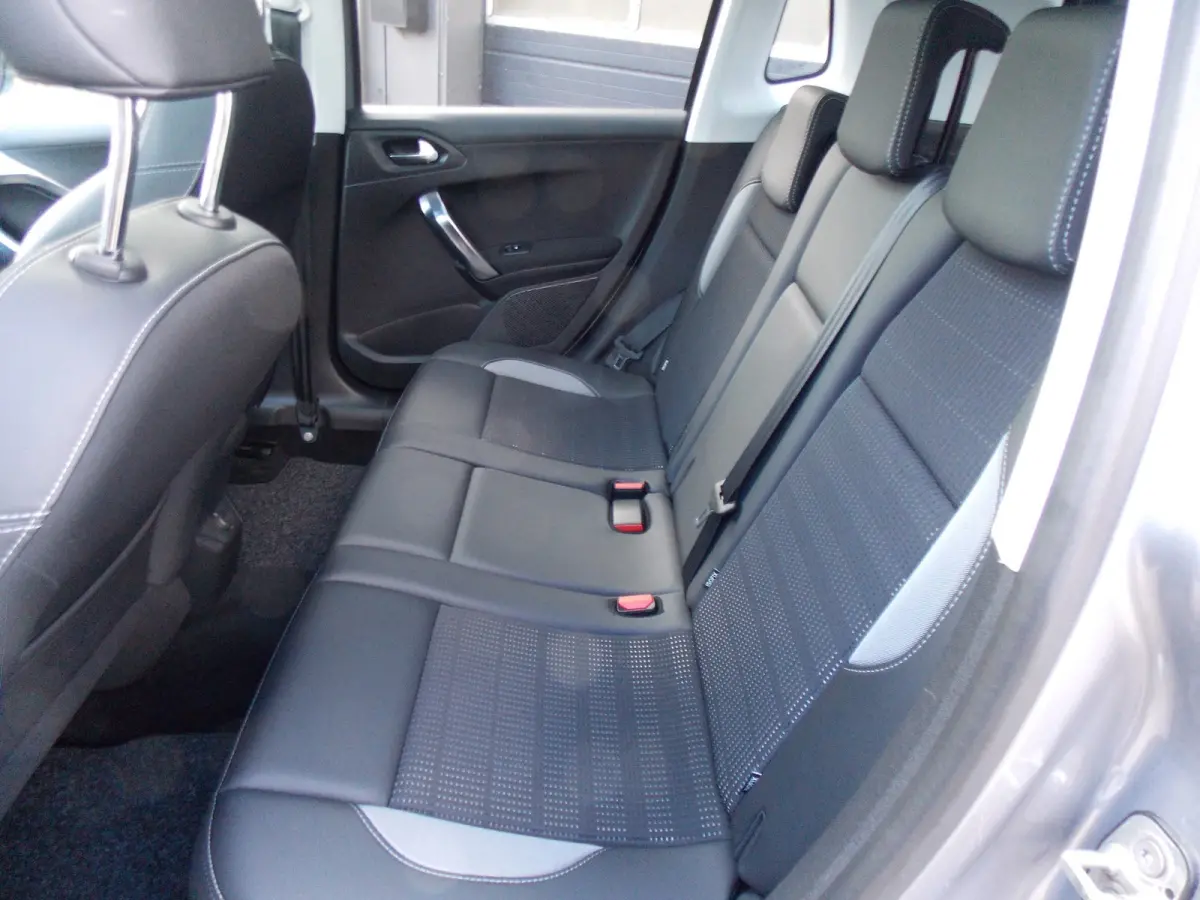 1.2 PureTech GT-Line Automaat Arico Elek Pakket 5Deurs 2019bj GARANTIE