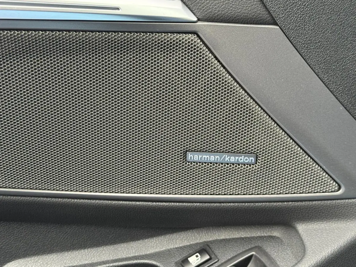 330e xDrive