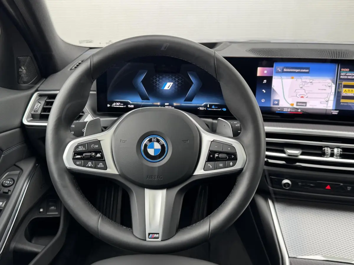 330e xDrive