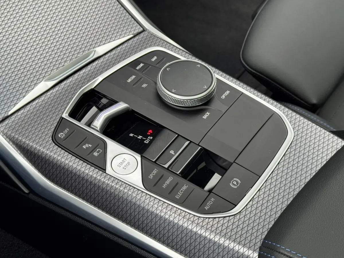 330e xDrive