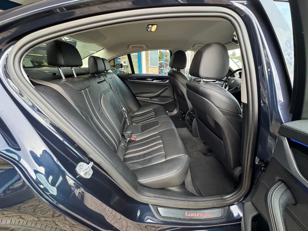 530i Executive LUXURY 2017 NAVI LEDER CLIMA NAP!