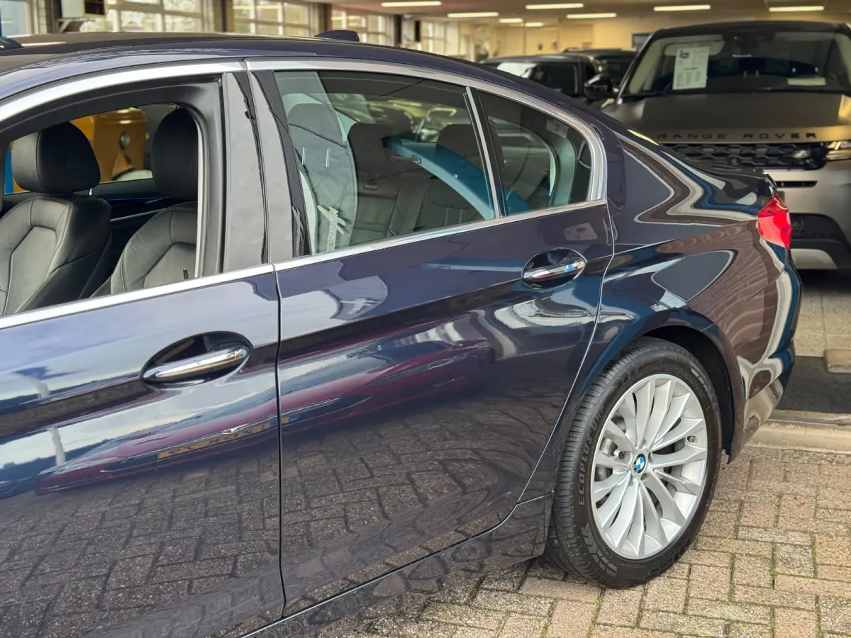 530i Executive LUXURY 2017 NAVI LEDER CLIMA NAP!