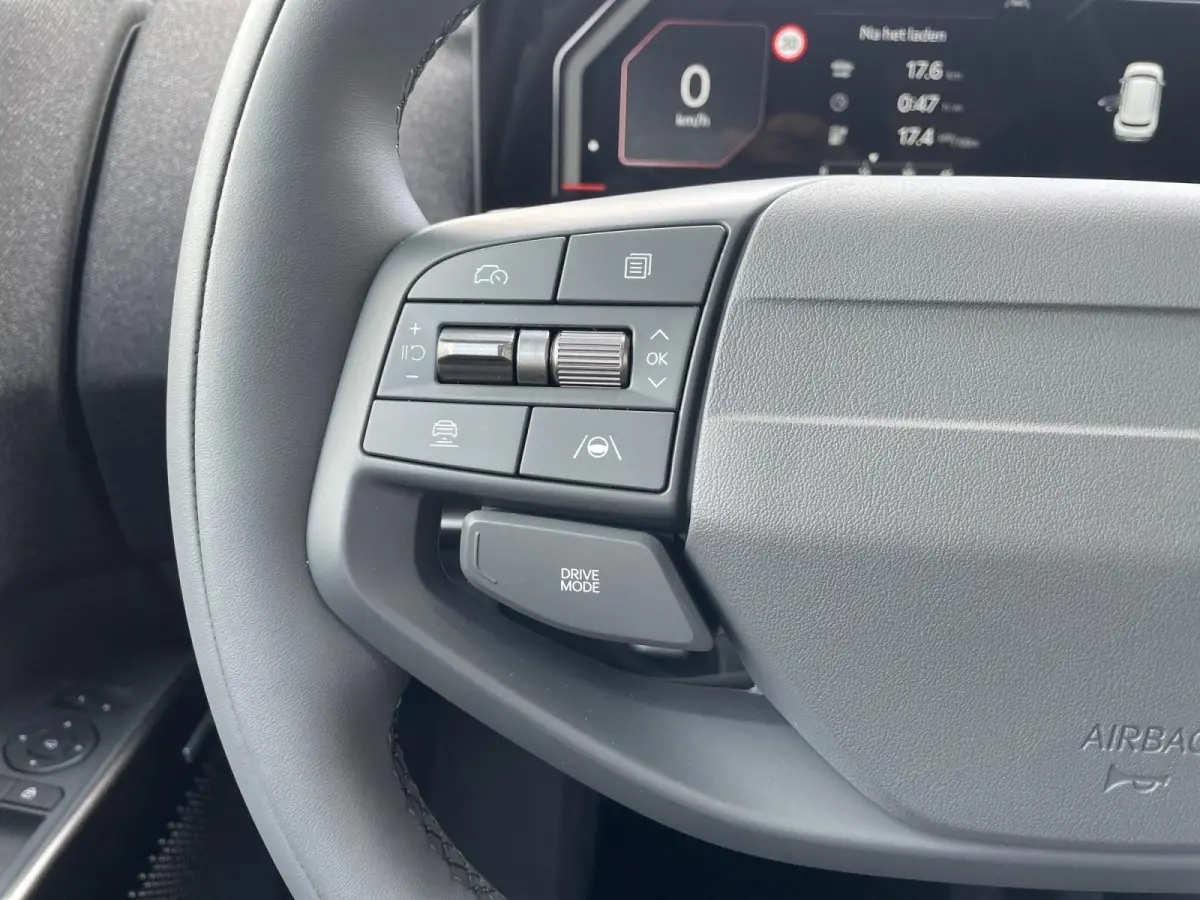 Plus Advanced 42.2 kWh | NIEUW MODEL | nu te bestellen! | 308 km actieradius | Harman Kardon geluidssysteem | schuif/kantel dak | NU met €3000 inruilpremie!