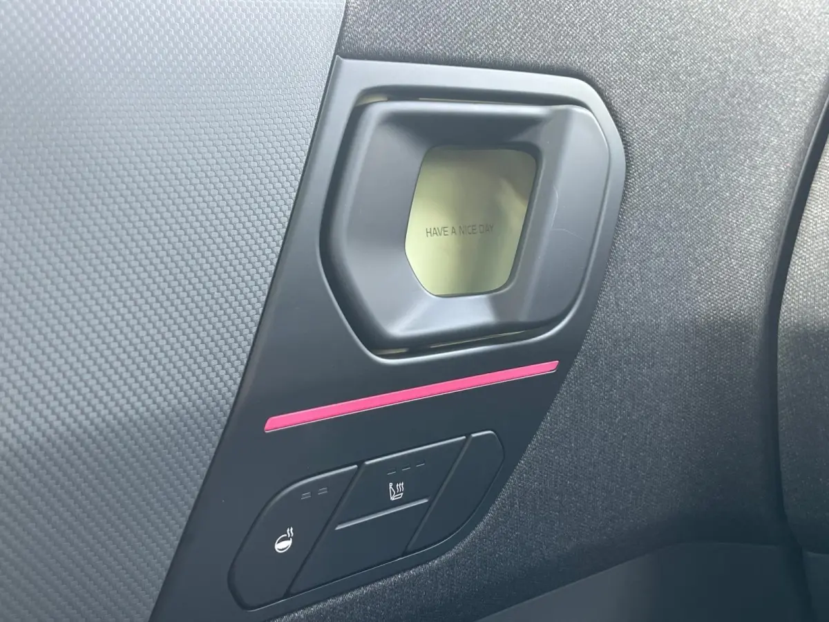 Plus Advanced 42.2 kWh | NIEUW MODEL | nu te bestellen! | 308 km actieradius | Harman Kardon geluidssysteem | schuif/kantel dak | NU met €3000 inruilpremie!