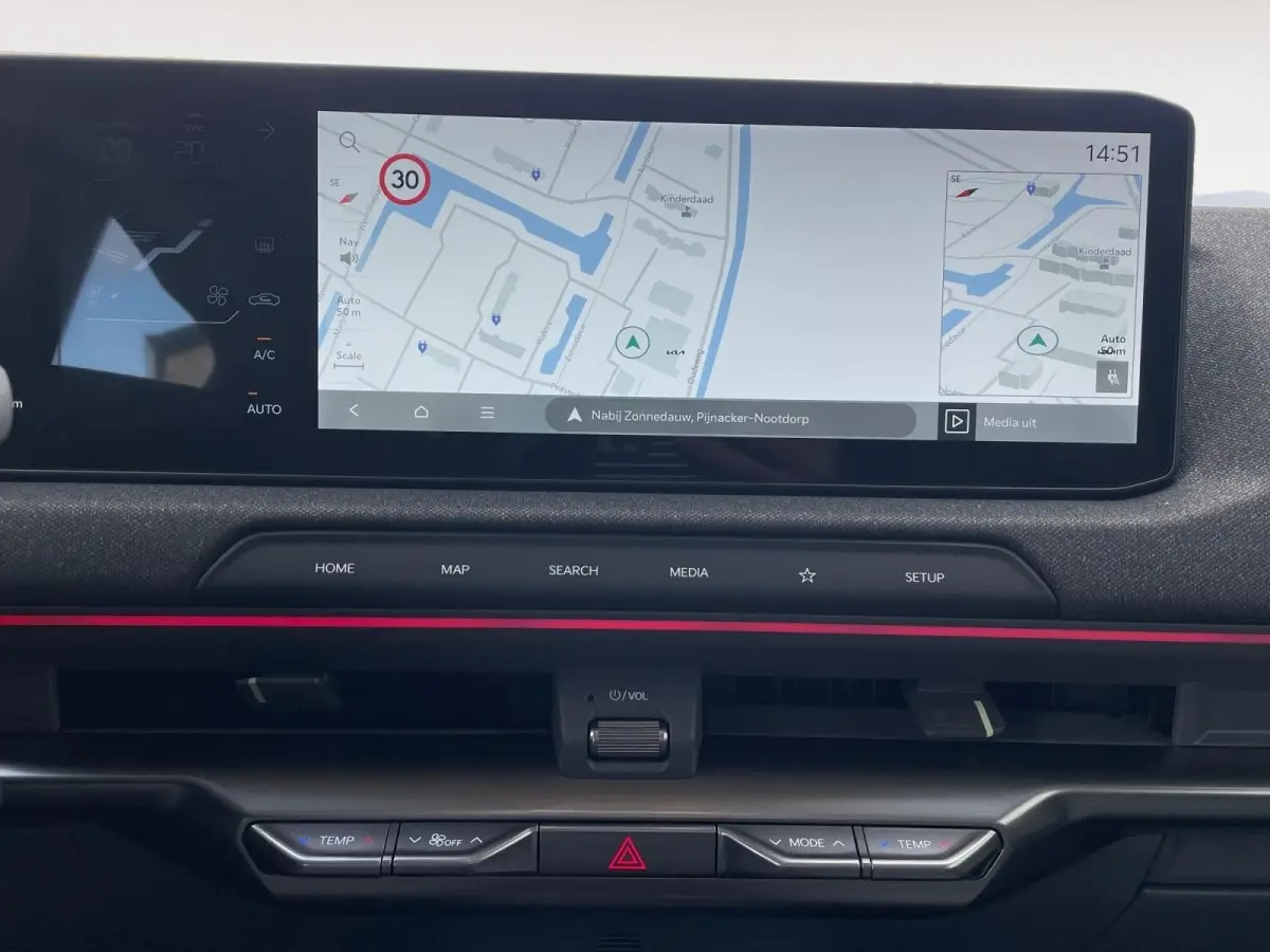 Plus Advanced 42.2 kWh | NIEUW MODEL | nu te bestellen! | 308 km actieradius | Harman Kardon geluidssysteem | schuif/kantel dak | NU met €3000 inruilpremie!