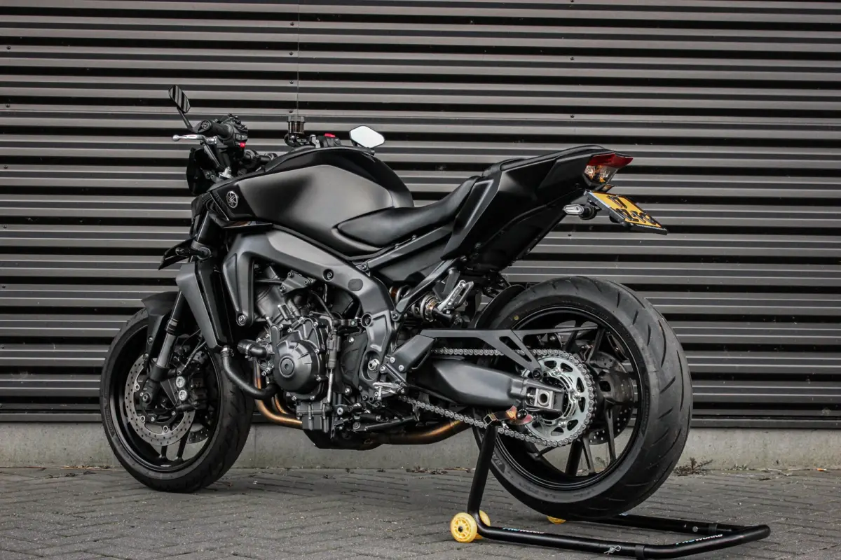 Tour 119PK 2025 DEMO-MODEL / COMPLETE DOCUMENTATIE / AKRAPOVIC EXHAUST / QUICK SHIFT / DIRECT RIJDEN/ FULL