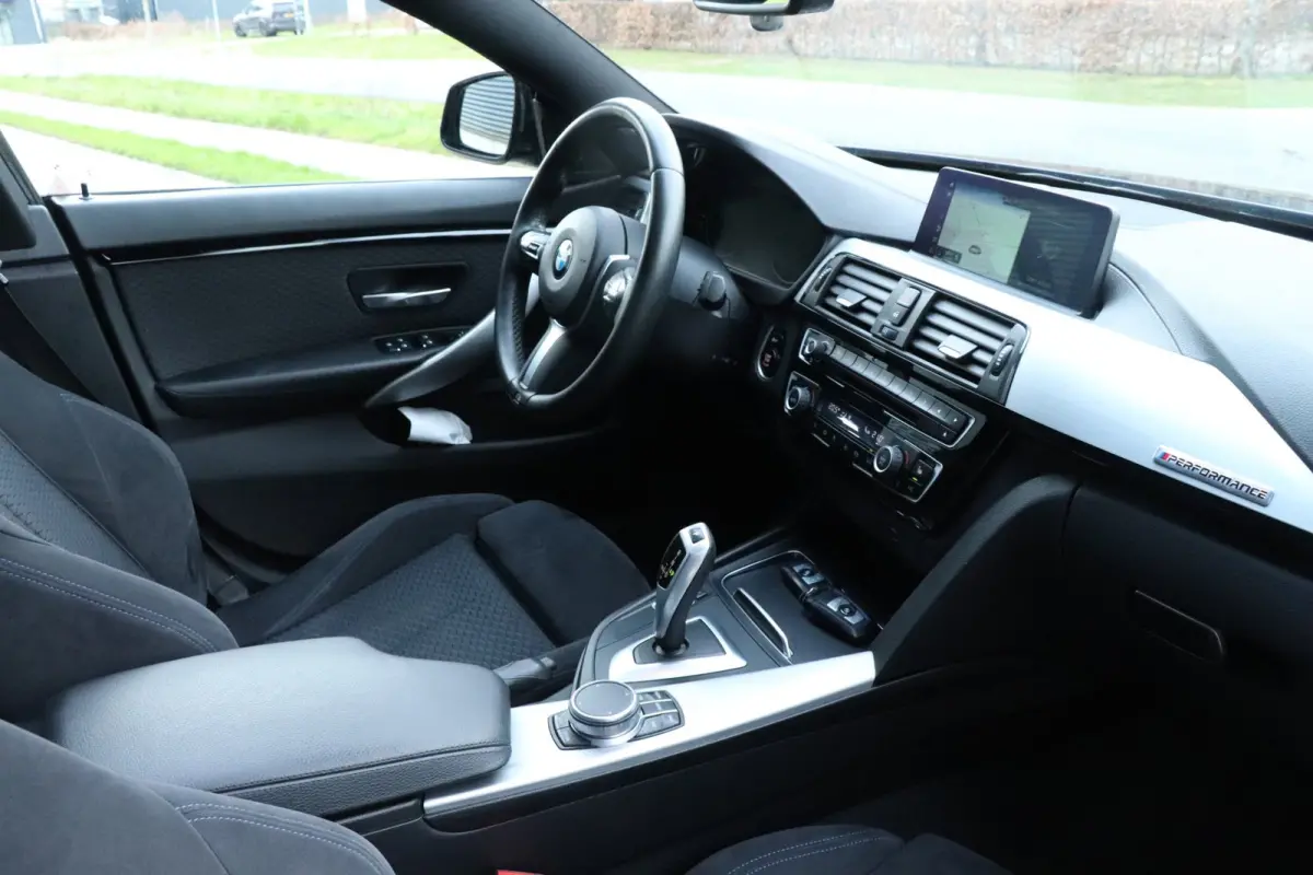 418i M Sport | M-Pakket | Pano | Goed onderhouden!