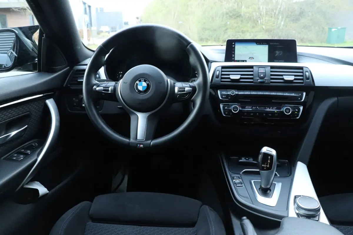 418i M Sport | M-Pakket | Pano | Goed onderhouden!