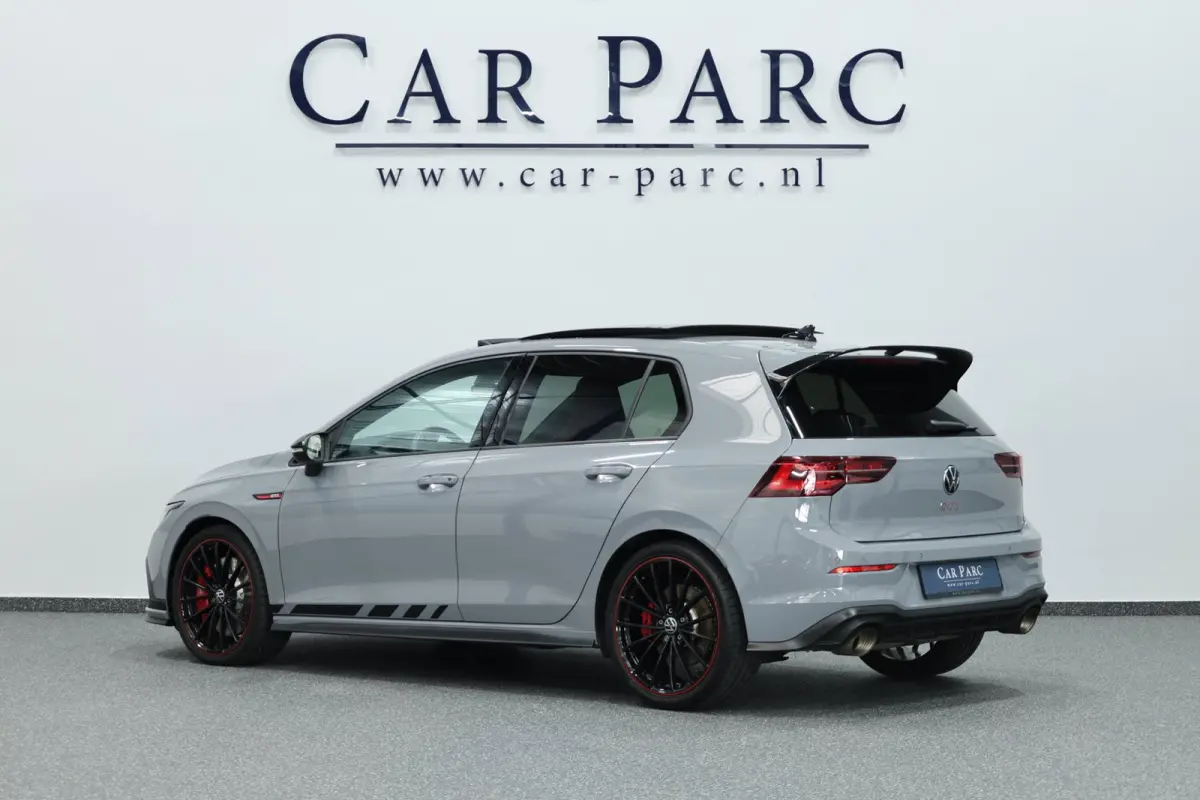 2.0 TSI GTI Clubsport 45 Jahre Edition 300+PK AKRAPOVIC/IQ/VIRTUAL/SFEER/PANO/LEER/CAM/LINE/ACC/12 MND GARANTIE!