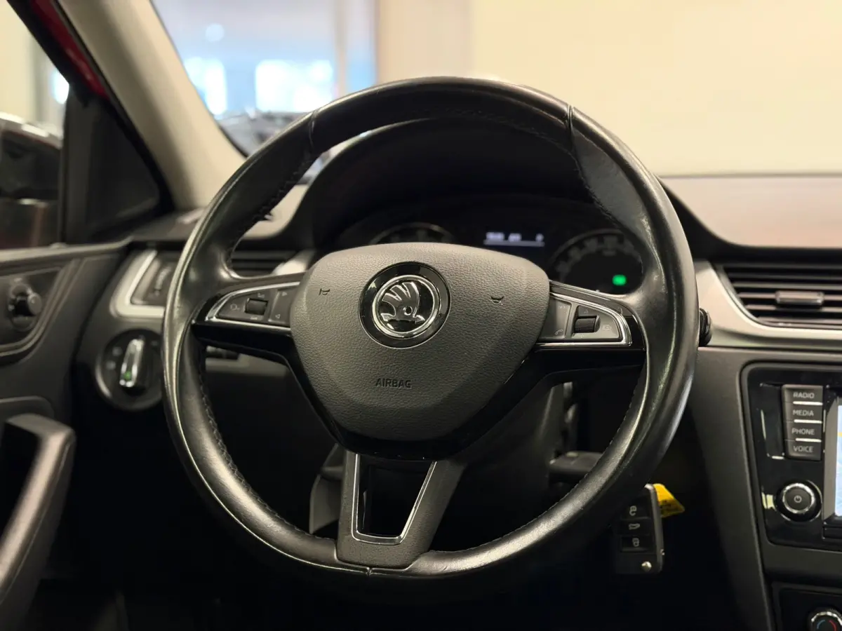 1.0TSI Greentech Drive Automaat Panoramadak Tech/Style pakket
