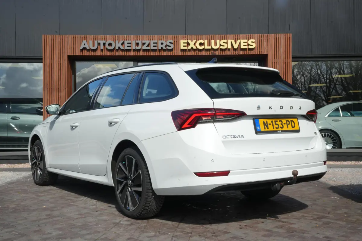 1.4 TSI iV PHEV Business Edition Adaptieve Cruise Virtual Dash Navi Trekhaak