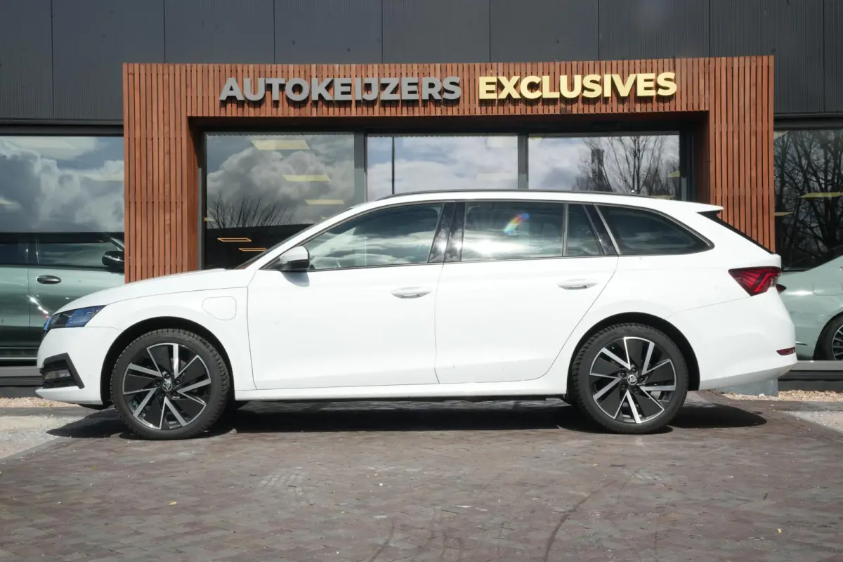 1.4 TSI iV PHEV Business Edition Adaptieve Cruise Virtual Dash Navi Trekhaak