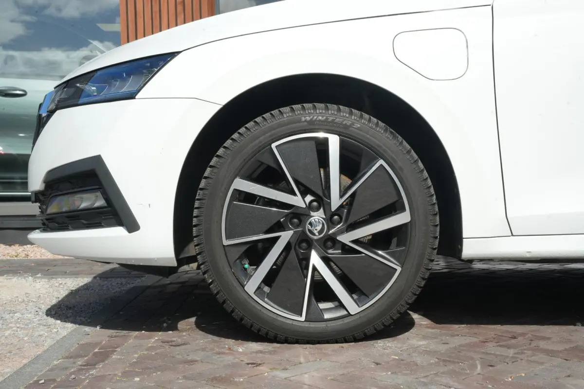 1.4 TSI iV PHEV Business Edition Adaptieve Cruise Virtual Dash Navi Trekhaak
