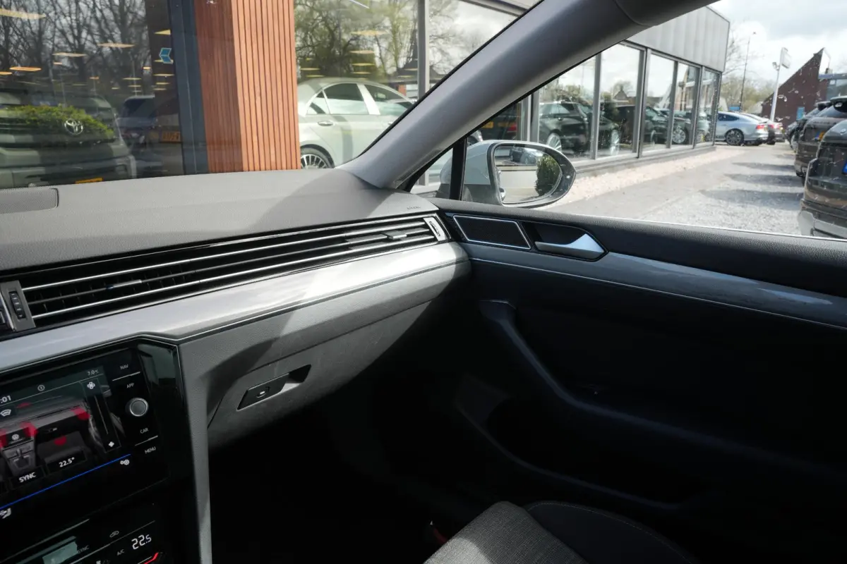 1.5 TSI Business Automaat Pano Dak trekhaak