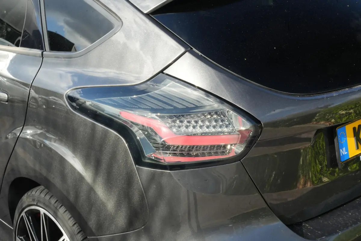 1.5 ST-Line 182 PK Automaat Leer