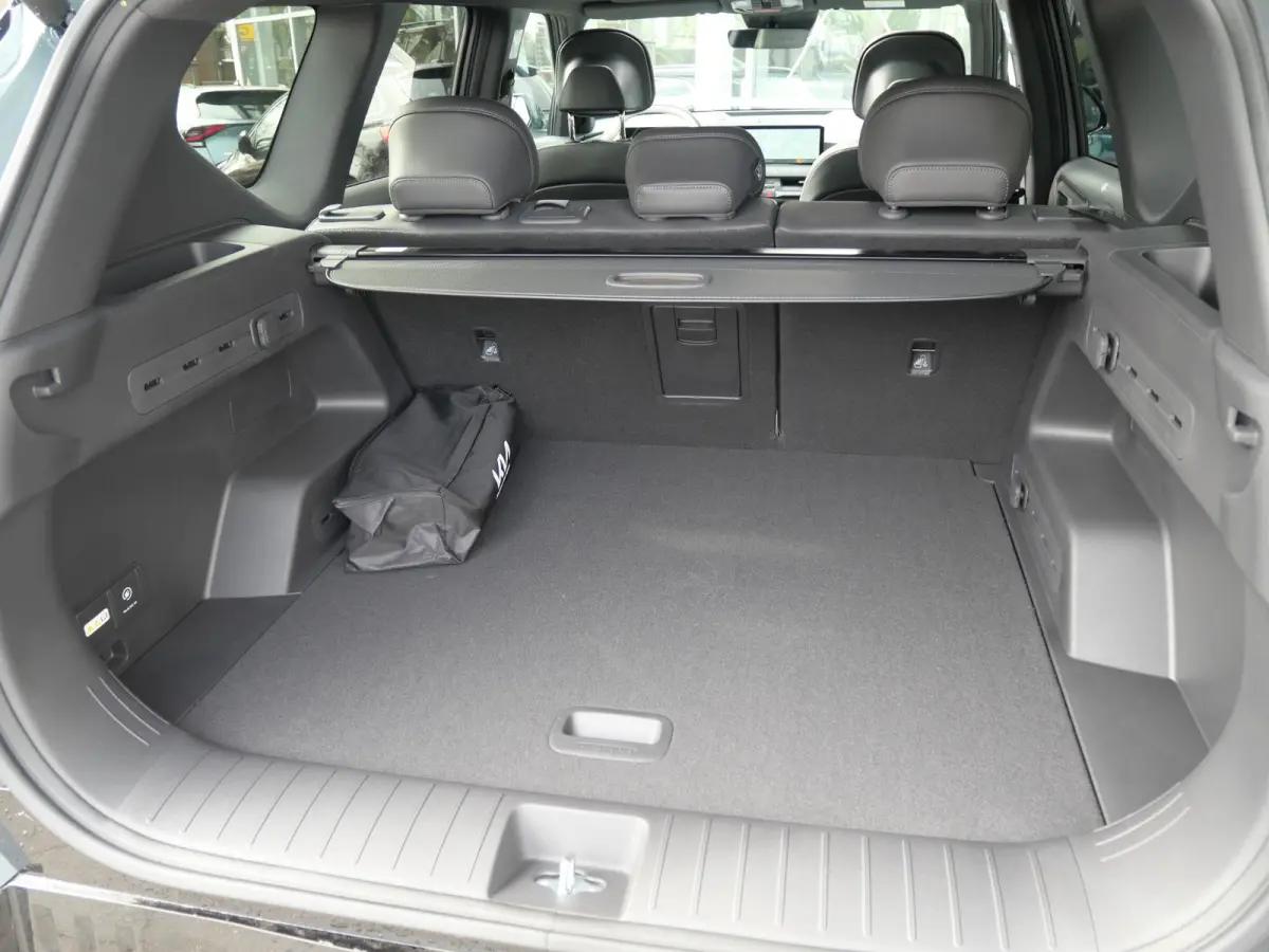 GT-Line Business 81.4 kWh | 20'' LM | Two Tone |